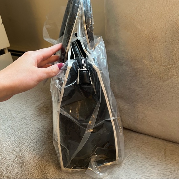 Adrienne Vittadini | Veneto Croco Collection Satchel - Picture 4 of 9